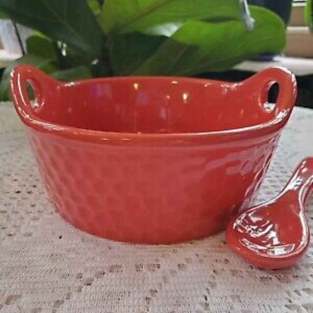 Tastefully Simple Red Dip Crock with spoon